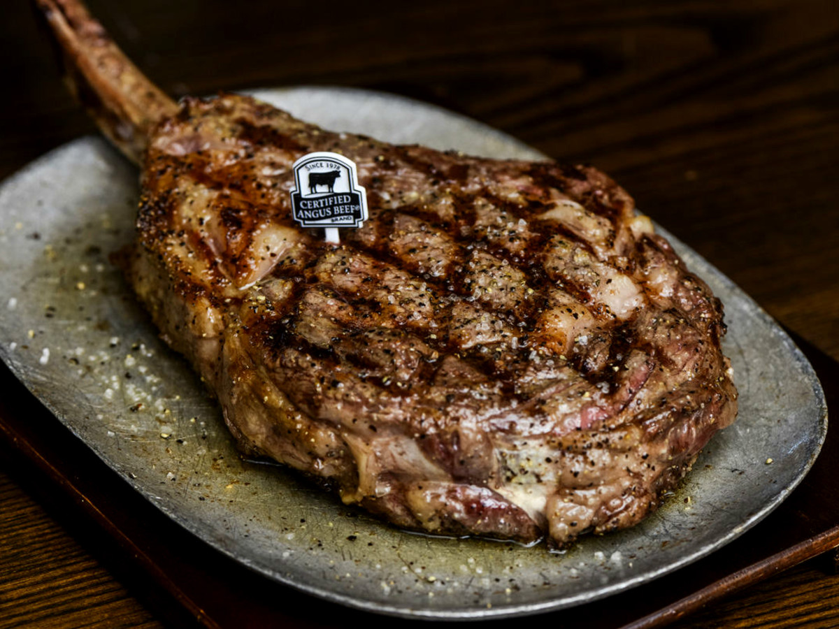 Memorialarea steakhouse's beefy new store helps you grill like a pro