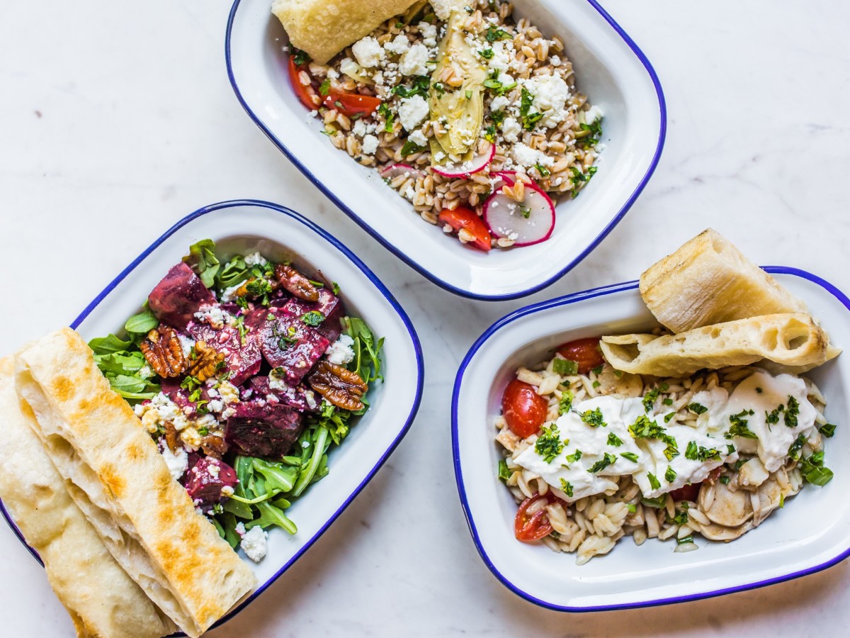 Pizza Motus salads