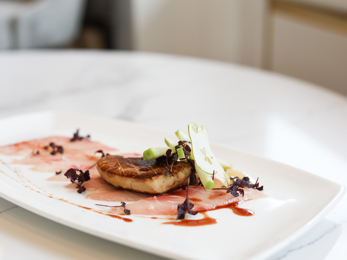 Bisou hamachi foie gras