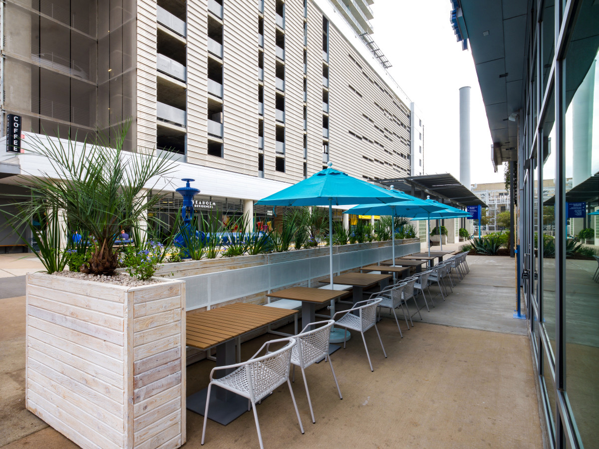 Malibu Poke patio