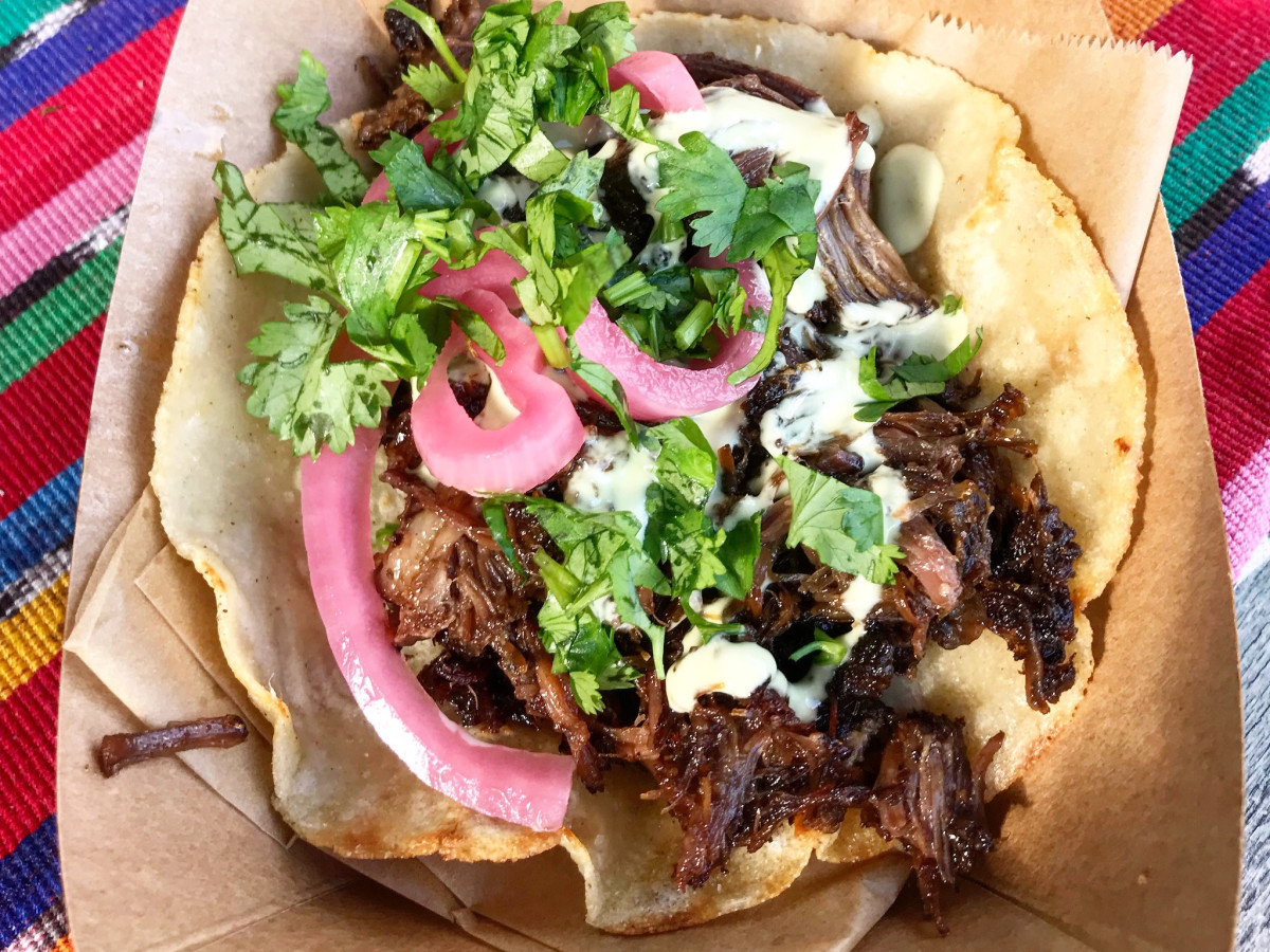El Topo Truck barbacoa taco