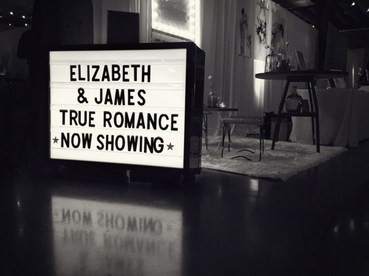 2019 wedding trends light box