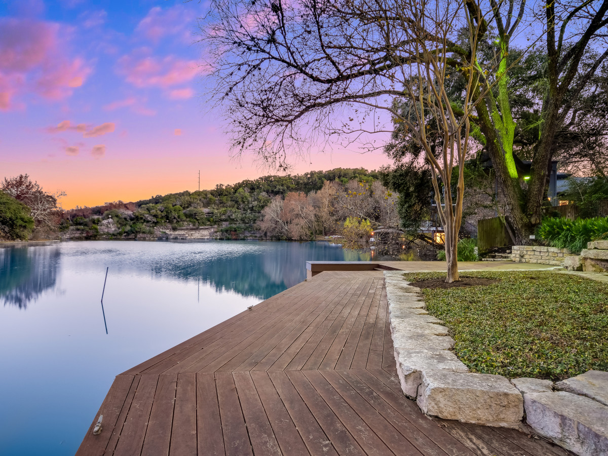 23 Hull Circle West Lake home for sale