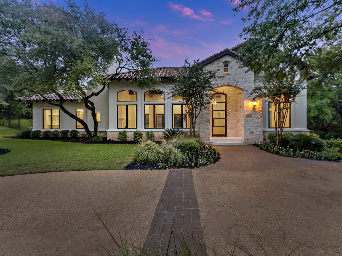 2912 Maravillas Austin home for sale