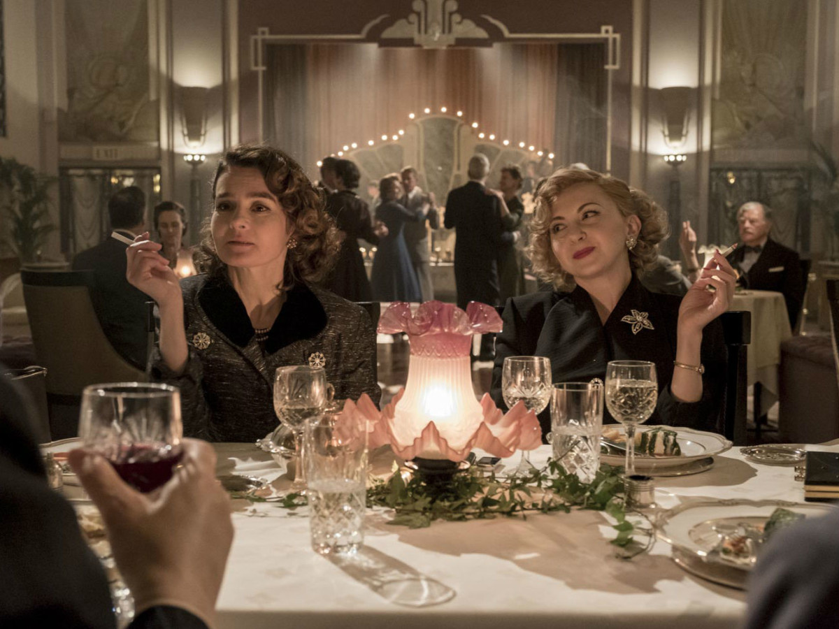 Shirley Henderson and Nina Arianda in Stan & Ollie
