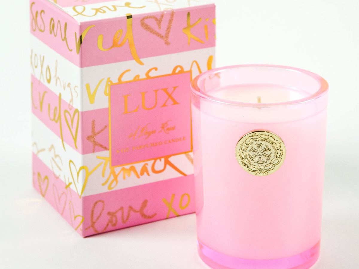 Lux dozen roses candle