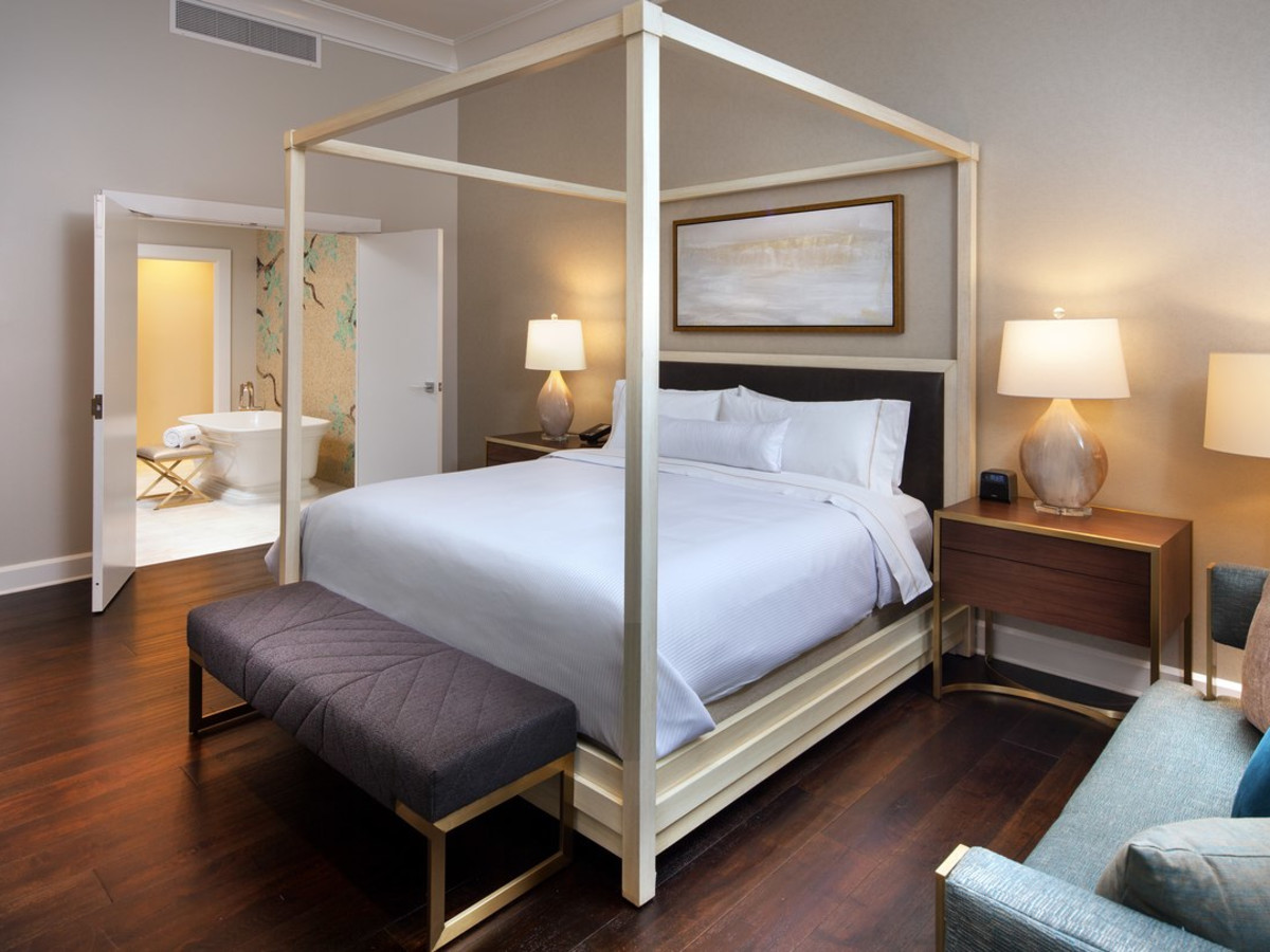 Westin Oaks Houston Heavenly Suite master bedroom