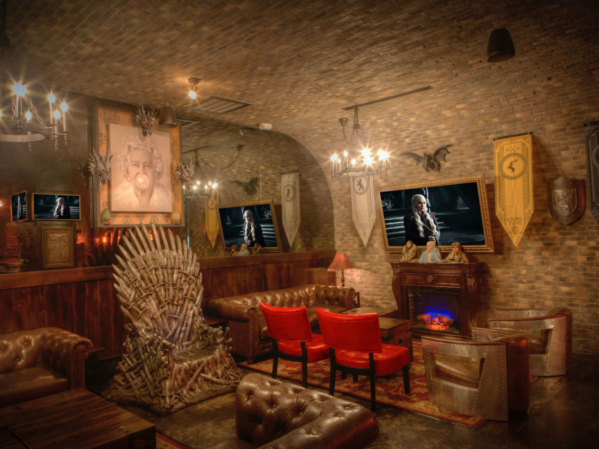game of thrones living room