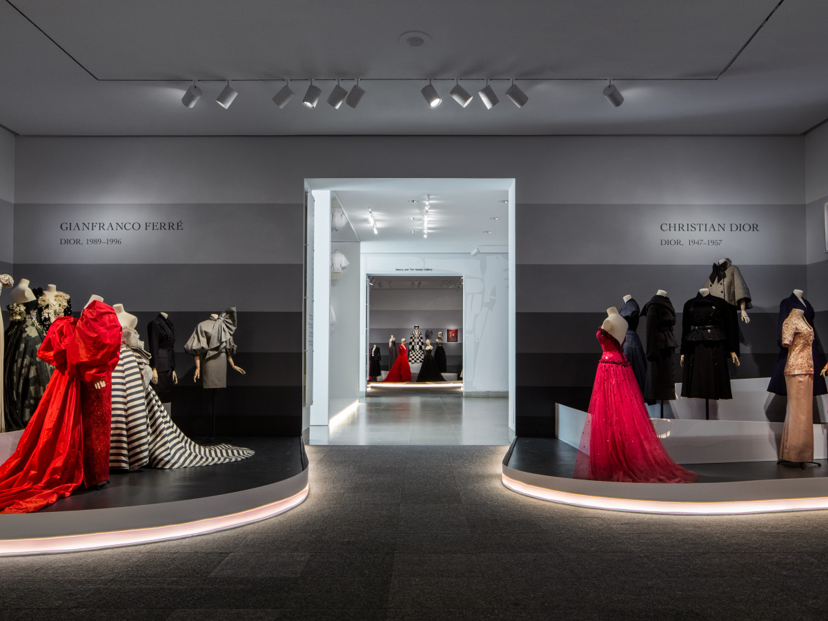 DMA Dior exhibit