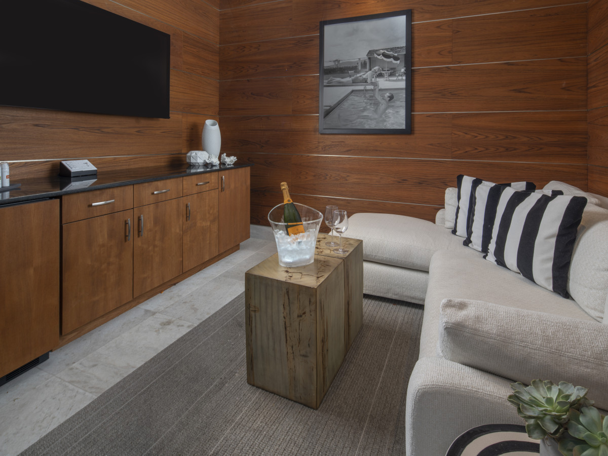 The Post Oak Hotel cabana