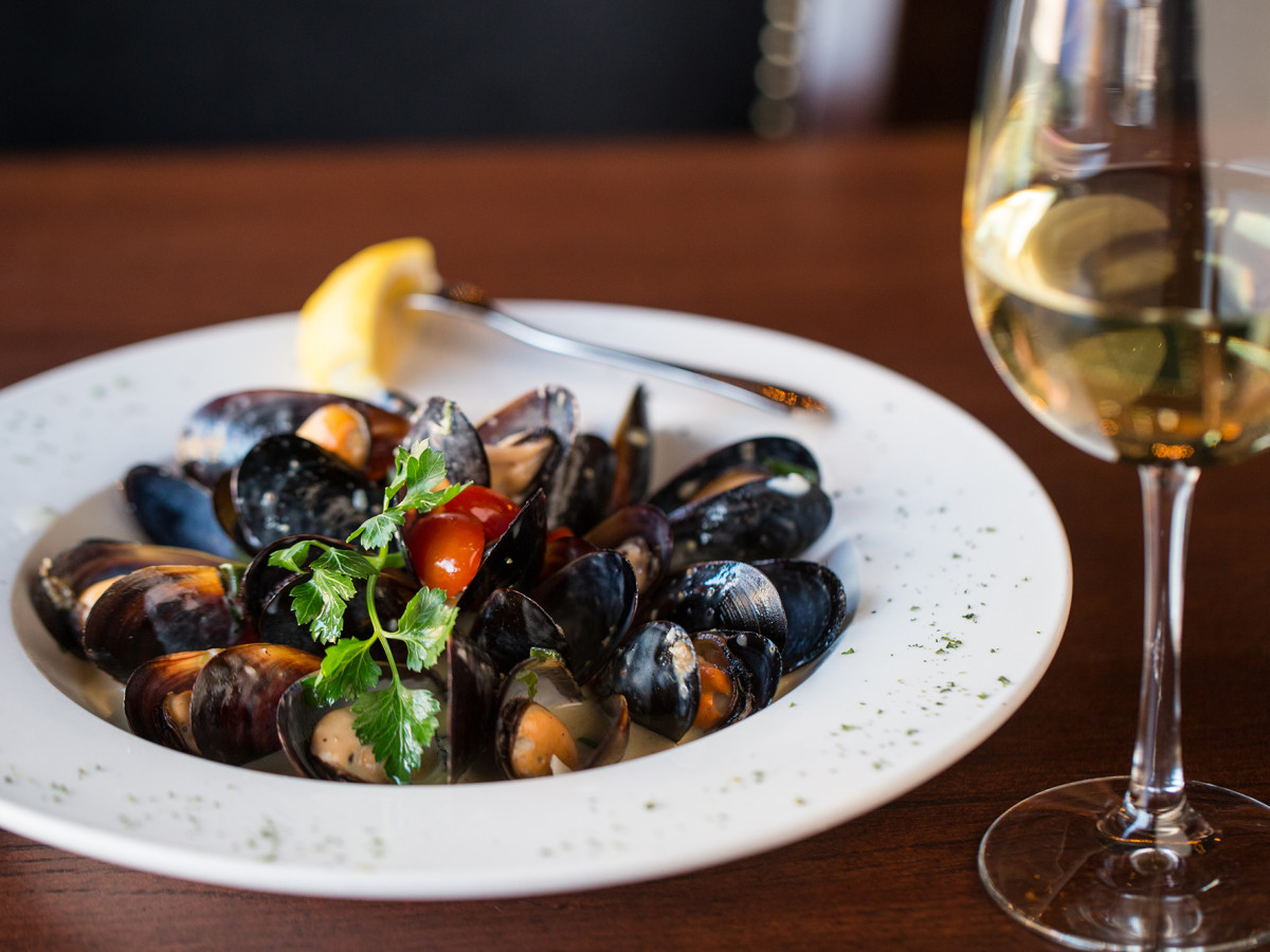 Bacaro Kitchen & Wine Bar mussels