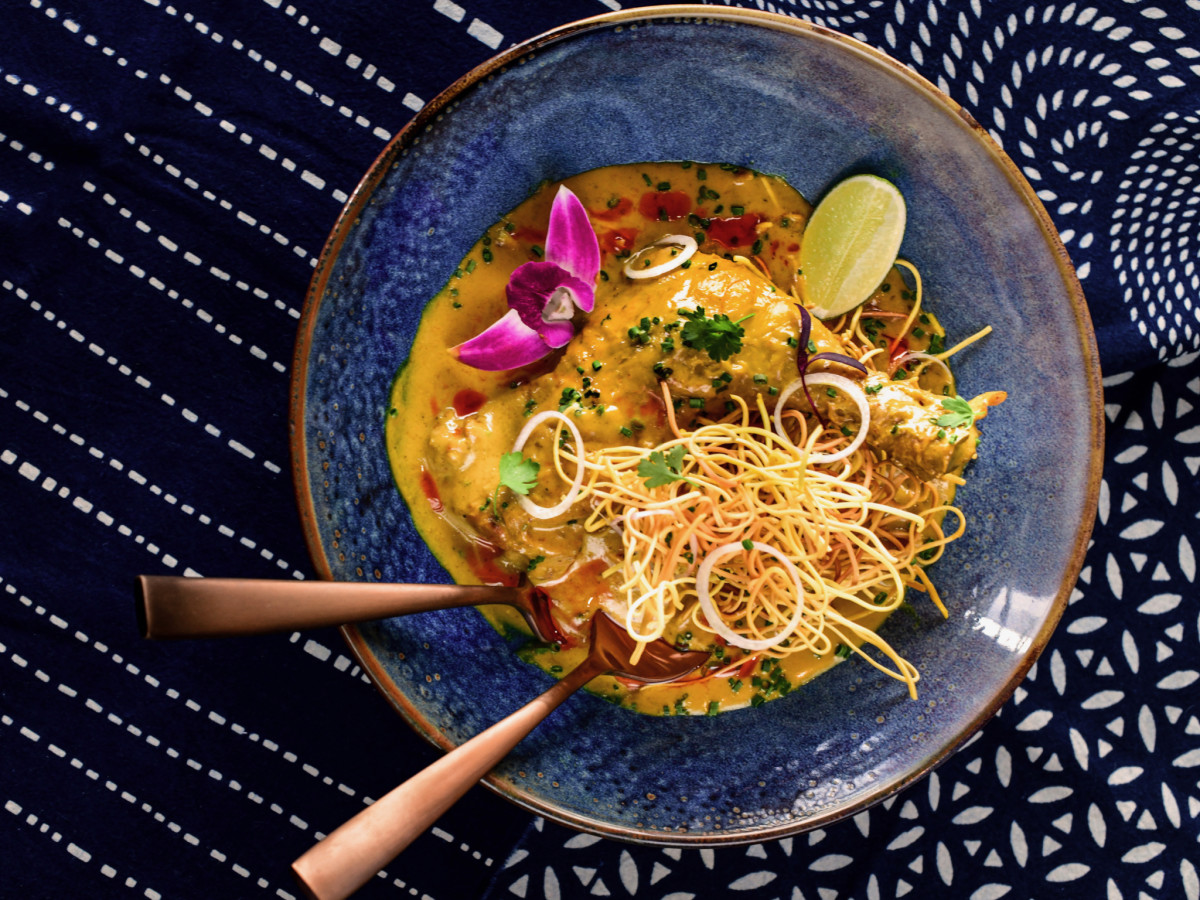 Traveler's Table Khao Soi
