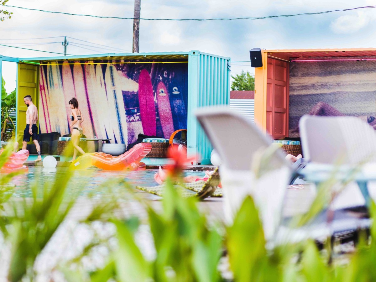 Houston S Coolest Pool Bar Makes A Splash With Grand Reopening