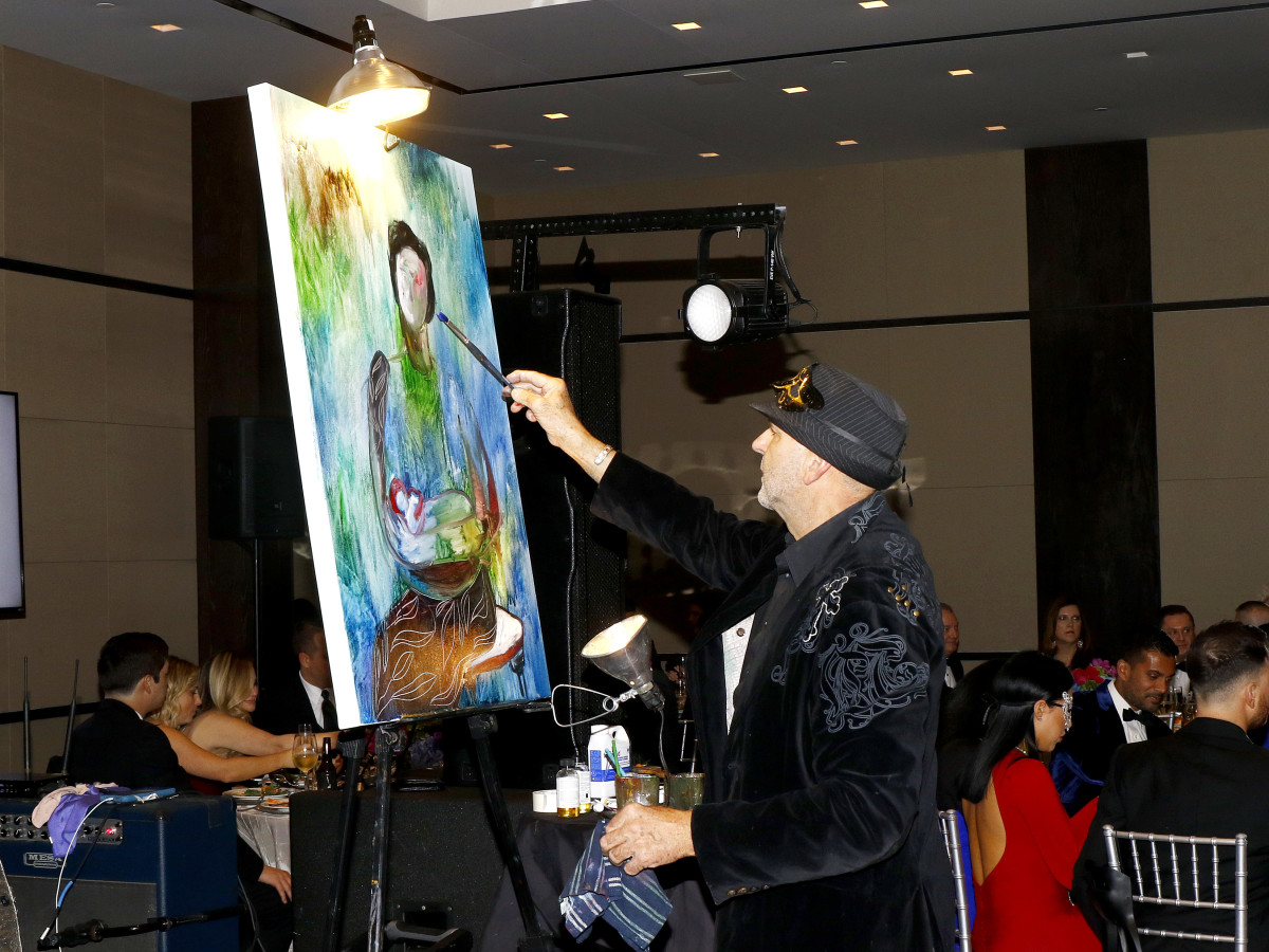 Colorful Dallas Gala Transports Partygoers To Carnival In Brazil