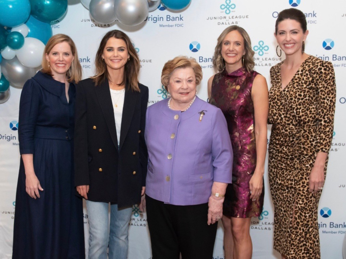 Alli Eagan, Keri Russell, Bess Enlow, Brooke Bailey, Shelly Slater