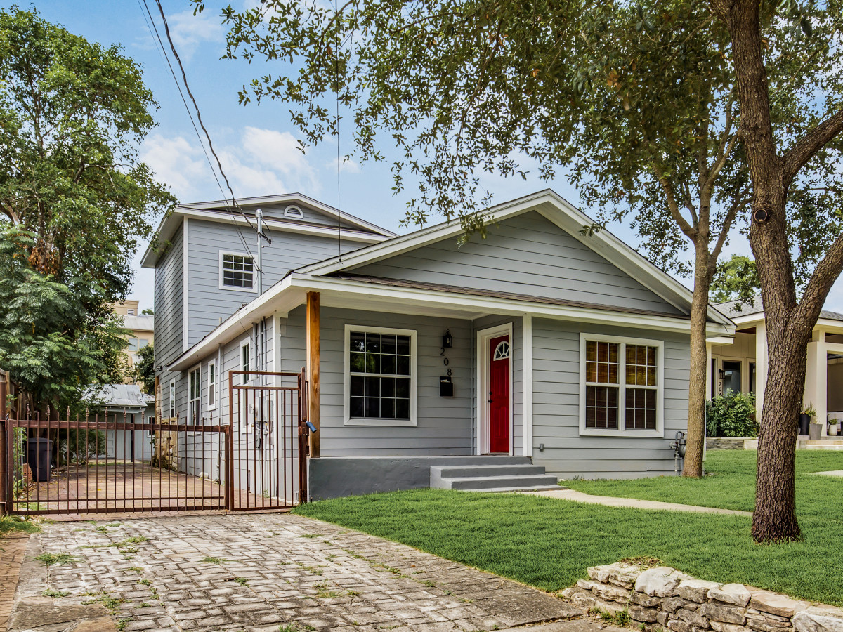 208 E. Melrose Dr. San Antonio home for sale