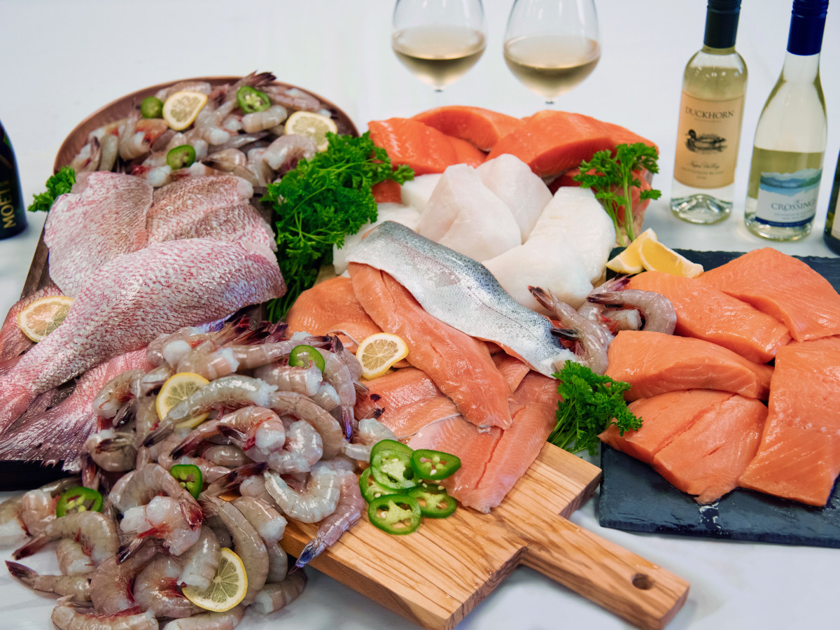 Houstonbased Landry's unveils new steak and seafood delivery service