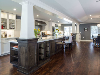 4004 Edgerock Drive kitchen