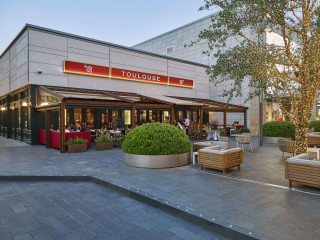 Toulouse Café & Bar