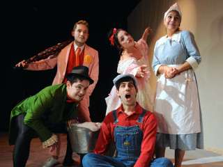 Teatro Dallas presents El Barquito de Papel