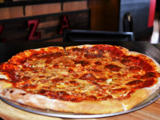 Kenny’s East Coast Pizza
