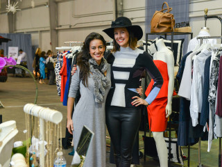 25 Maryam Afshari, left, and Carrie Colbert at the CultureMap Pop-Up Shop December 2014