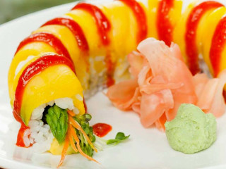 Sushi Zushi, veggie sushi roll
