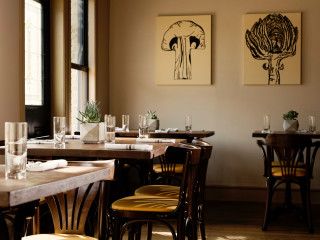 Nobie's dining room