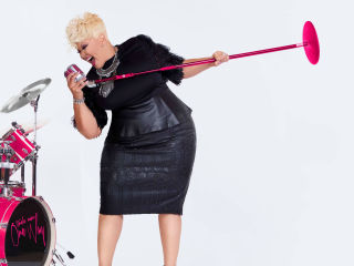 Tamela Mann