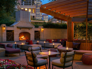 Fearing’s Restaurant Live Oak Patio