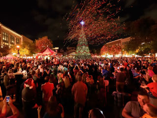 Market Street - The Woodlands presents Christmas Tree Lighting