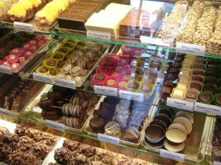 Places-Food-The Chocolate Bar