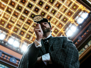 Alley Theatre presents Holmes and Watson