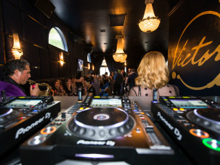 Bar Victor DJ booth