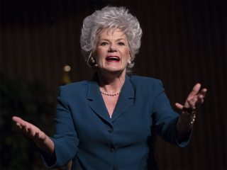 Libby Villari