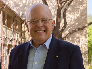 Dr. Lindsay Baker