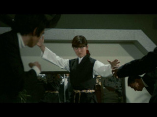 Sister Street Fighter: Hanging By A Thread