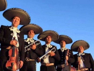 Mariachi Emperadores de Mexico