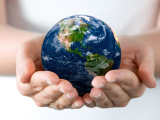 <i>Cocktails & Conversations: How to Feed a Growing Planet</i>