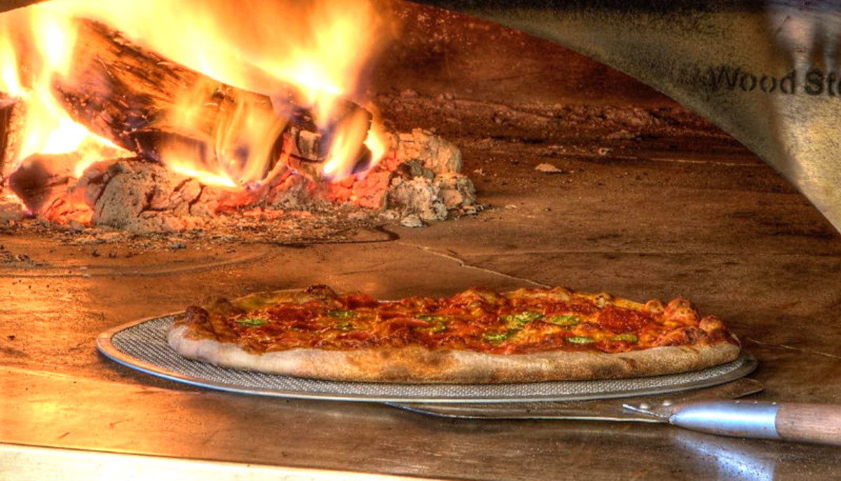 Pizzabytheslice joint joins the mix at new Uptown Dallas food hall