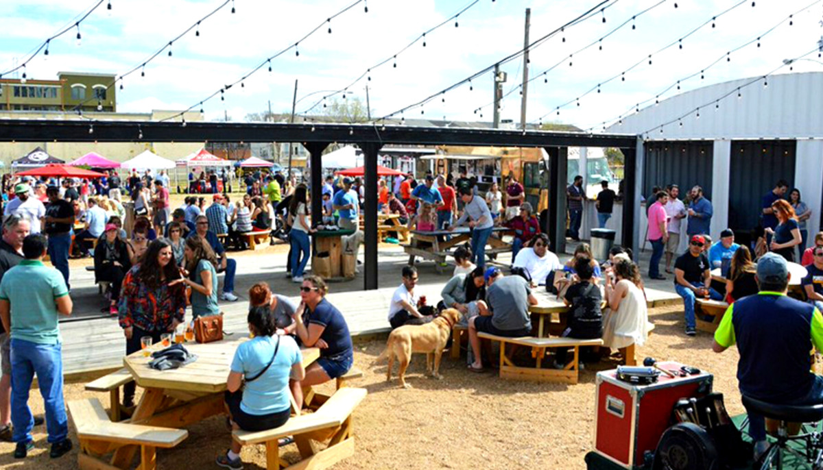 Houston's top 10 dogfriendly bars for you and your furry friend CultureMap Houston