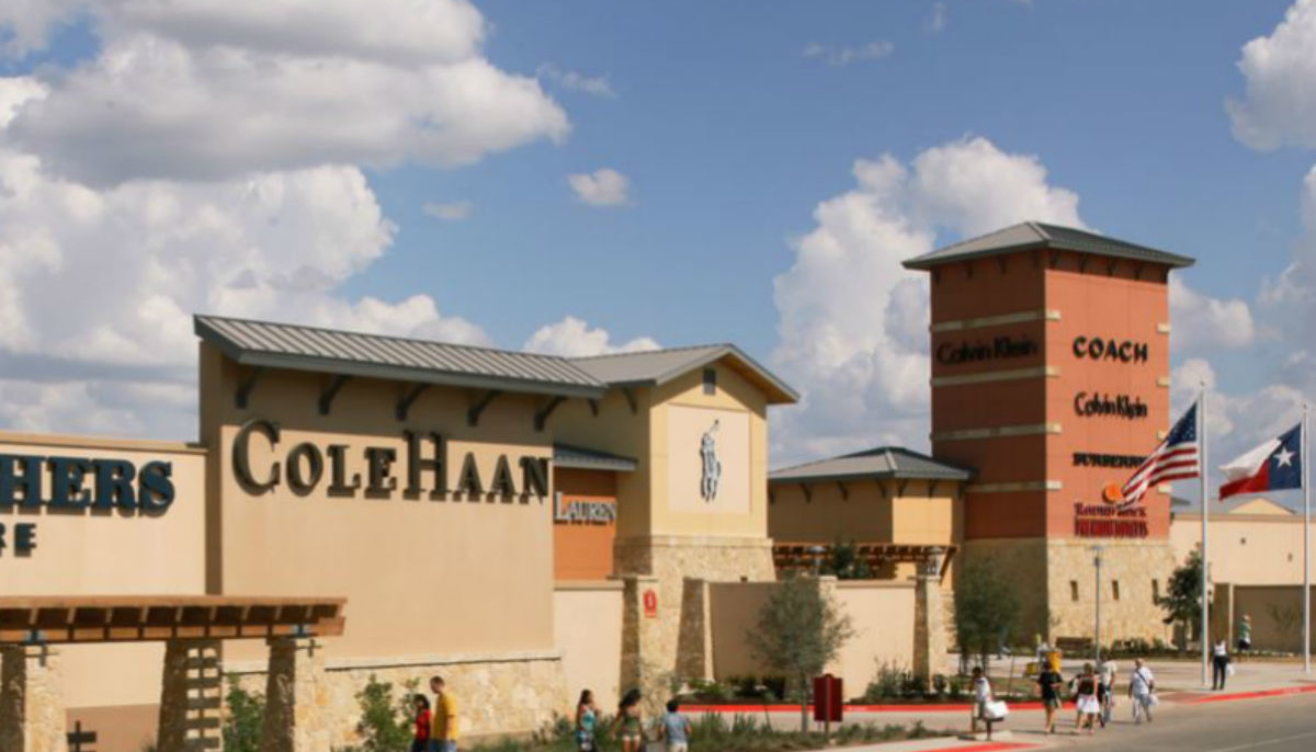 Round Rock Premium Outlets presents 'Round the Arcade Event