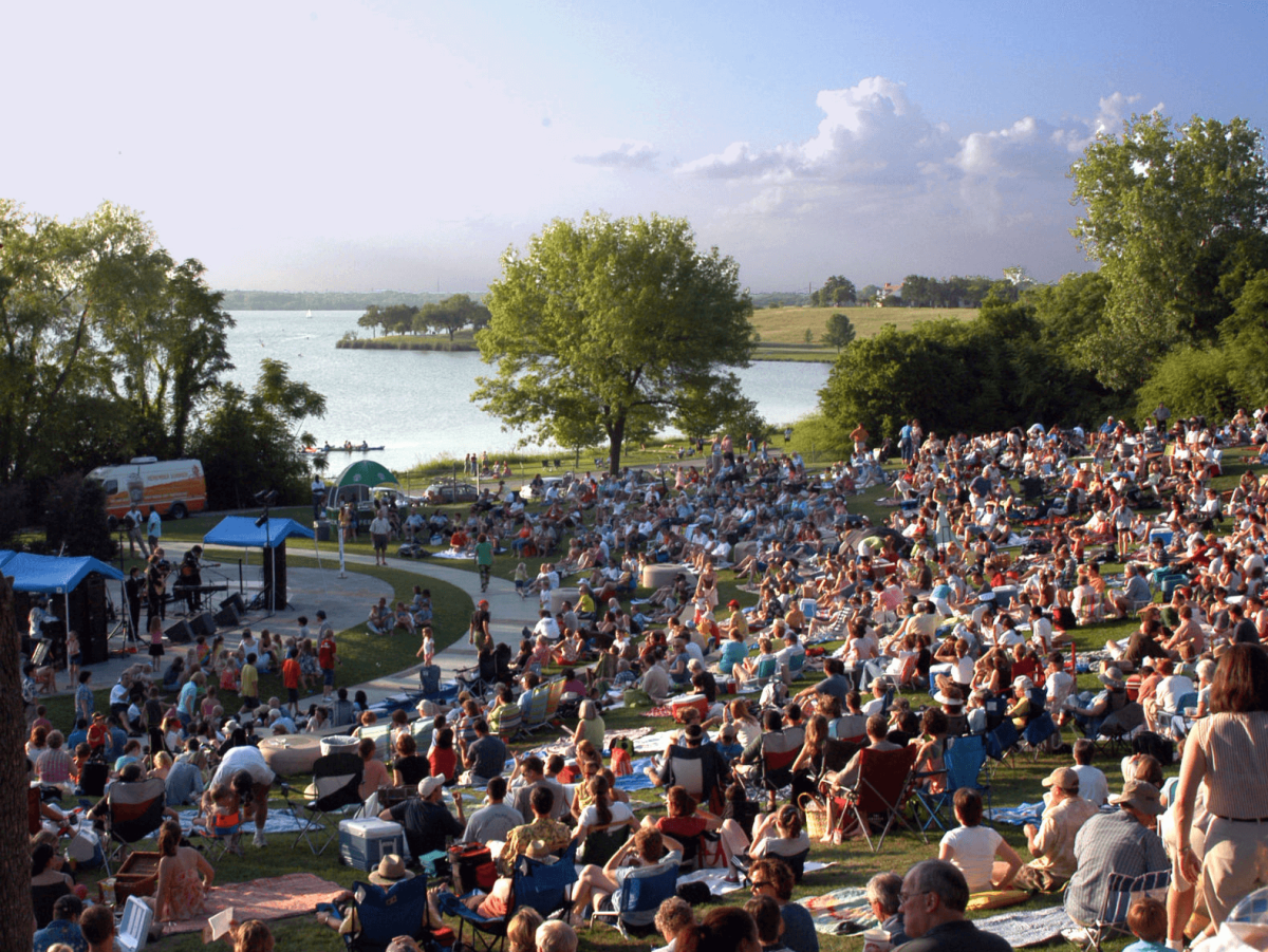 Cool Thursdays Concert Series at Dallas Arboretum
