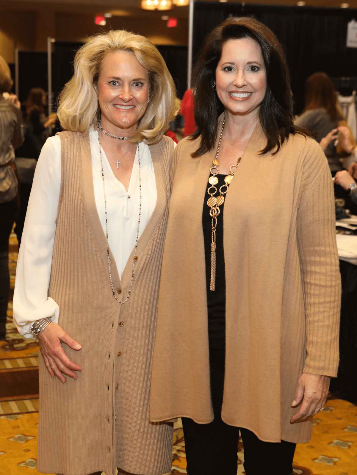Houston, Tri Delta The Sale benefiting TCH, Jan 2017, Barbara Irvin, Rickie Duke