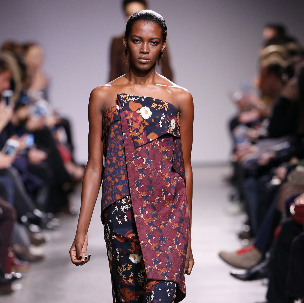 dress - Zac heads posen to houston video Look - Zac heads posen to houston video