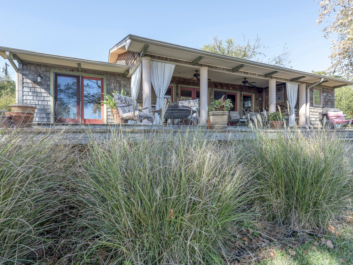 These are the 5 best lake houses for sale right now near DFW