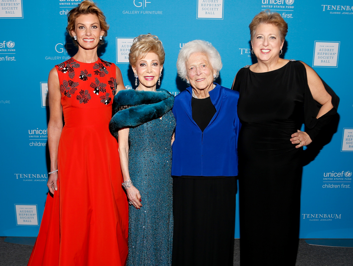 News, Shelby, UNICEF gala, Nov. 2015, Faith Hill, Margaret Alkek Williams, Barbara Bush, Caryl Stern