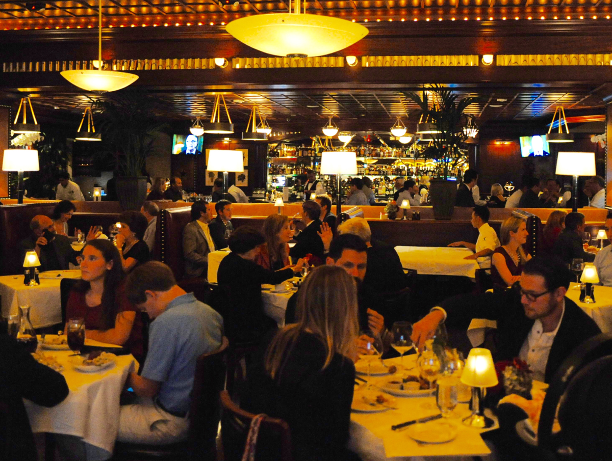 Pappas Bros Steakhouse downtown interior