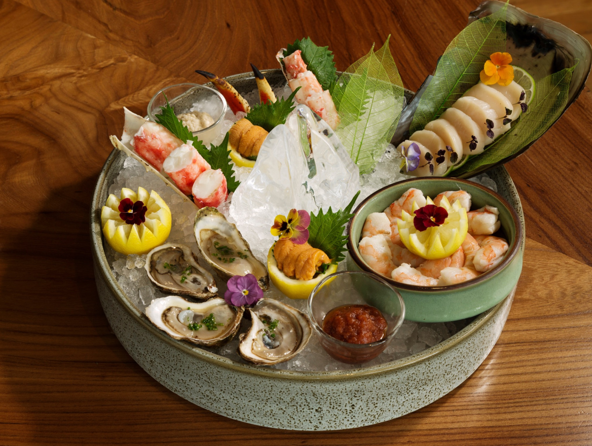 Roka Akor deluxe shellfish platter
