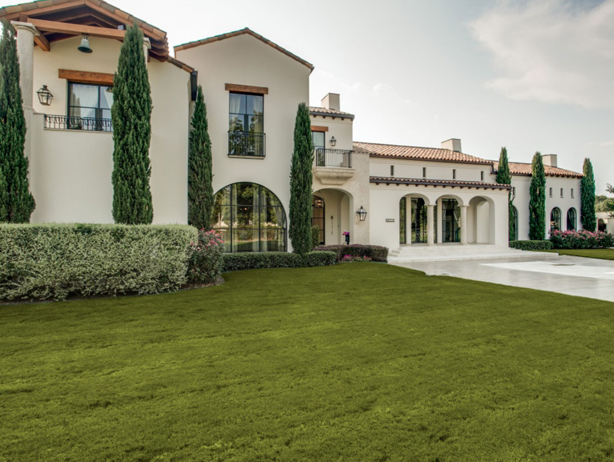 10731 Bridge Hollow Court in Dallas